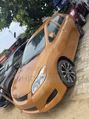 Toyota Matrix 2009 Orange