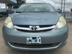 Toyota Sienna XLE Limited FWD 2006 Blue