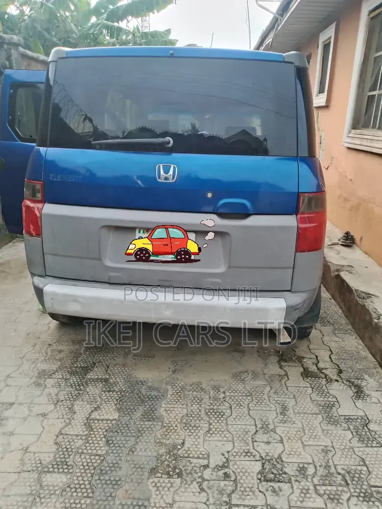 Honda Element 2010 Blue
