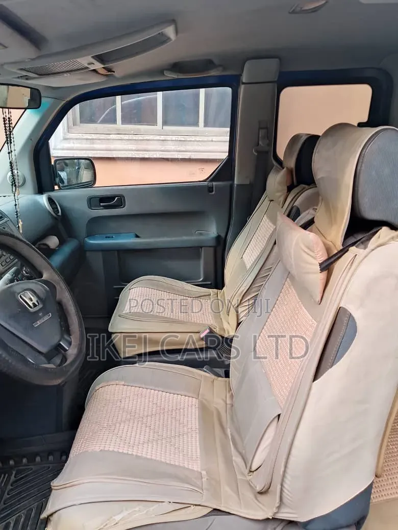 Honda Element 2010 Blue