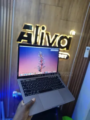 Laptop Apple MacBook Pro 2017 16GB Intel Core i5 SSD 256GB