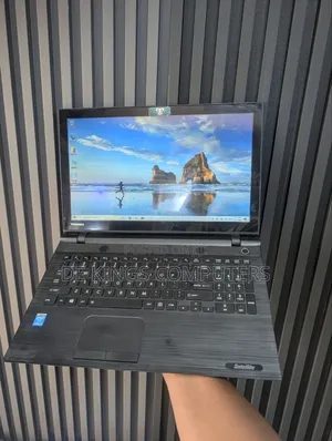 Laptop Toshiba Satellite Pro C650 6GB Intel Core i3 SSHD (Hybrid) 250GB