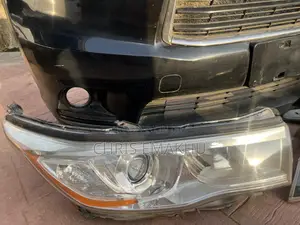 Highlander 2015 Complete Front Bumber With Back and Front Headlights