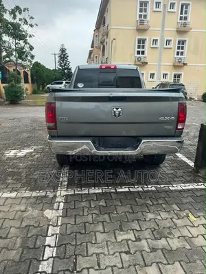 Dodge RAM 2012 Gray
