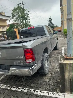 Dodge RAM 2012 Gray