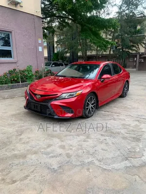 Toyota Camry 2021 Red