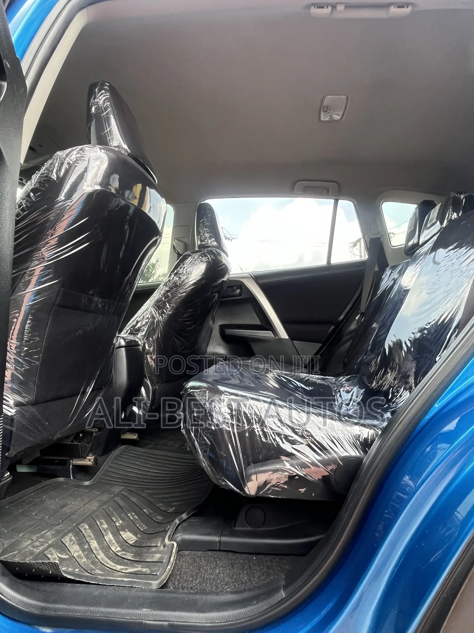 Toyota RAV4 2017 Blue
