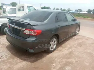 Toyota Corolla 2011 Gray
