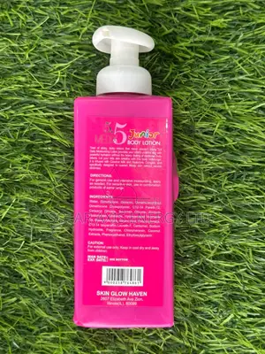 5.5 Medix Junior – Natural Fairness + Olive Oil (Pink Bottle)