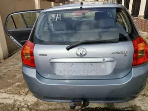 Toyota Corolla 2004 Silver