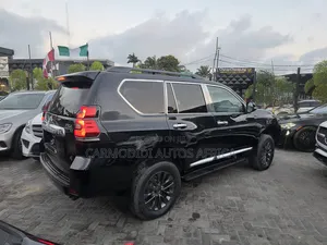 Toyota Land Cruiser Prado 2012 Black