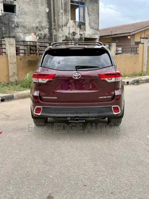 Toyota Highlander Limited V6 4x4 (3.5L 6cyl 6A) 2016 Maroon