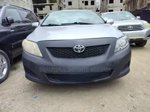 Toyota Corolla 2009 Silver