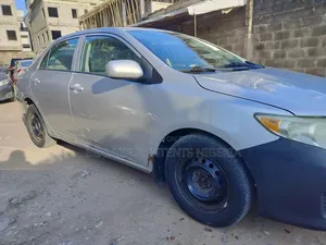 Toyota Corolla 2009 Silver