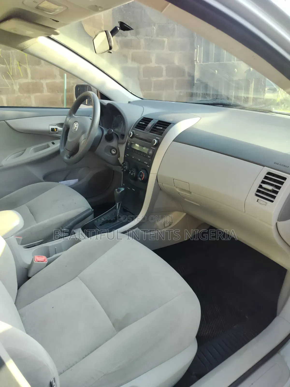 Toyota Corolla 2009 Silver