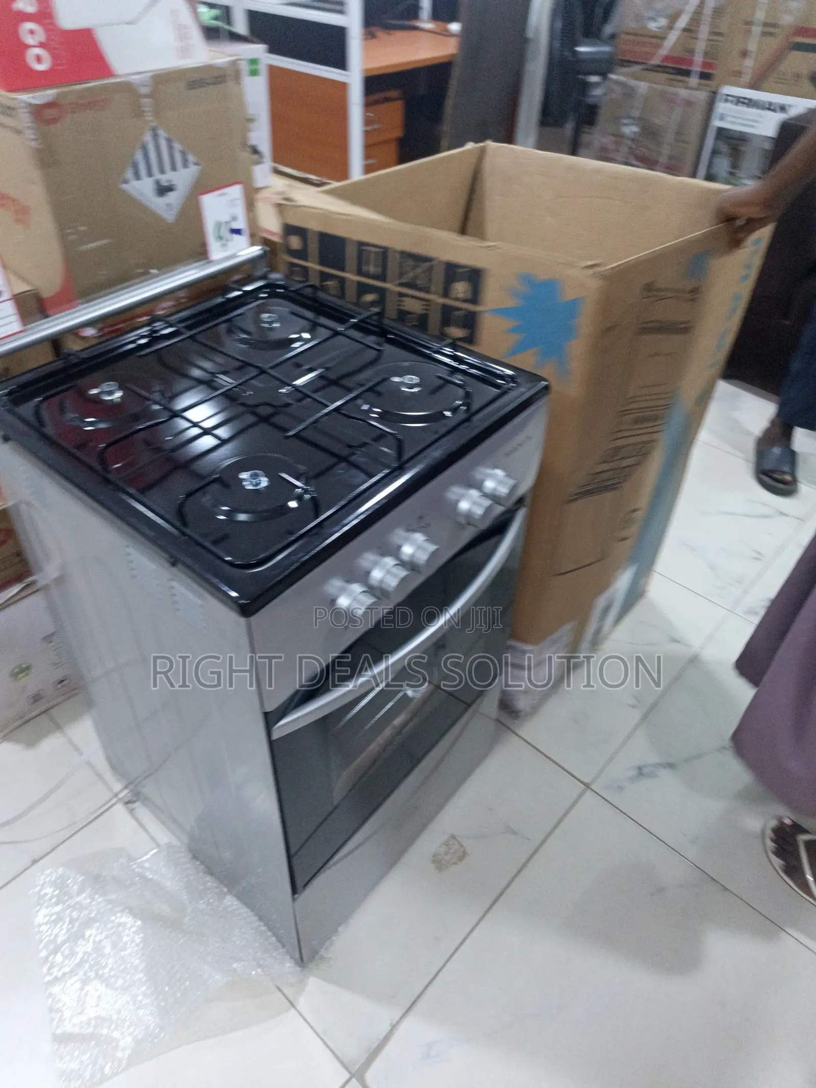 Gas Cooker With Large Baking Oven