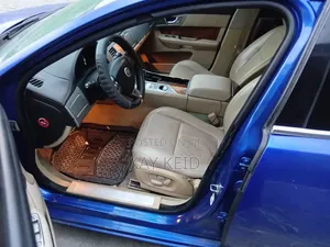 Jaguar XF 2011 Blue