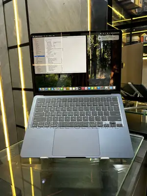 New Laptop Apple MacBook Air 2025 M4 16GB Apple M5 SSD 256GB