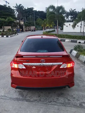 Toyota Corolla 2013 Orange
