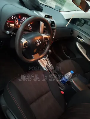 Toyota Corolla 2013 Orange