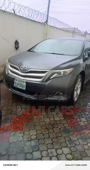 Toyota Venza 2010 Gray