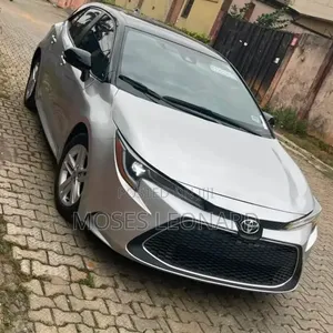 Toyota Corolla 2021 Silver