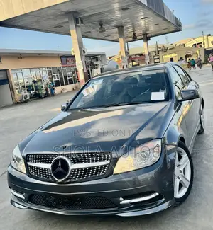 Mercedes-Benz C300 Sport 4Matic Sedan AWD (3.0L 6cyl 7A) 2011 Gray