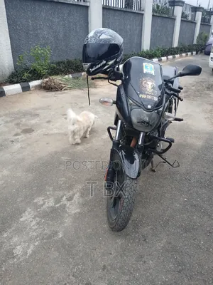 Bajaj Pulsar 220 F 2021 Black