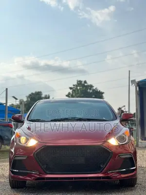 Hyundai Elantra Limited 4dr Sedan (1.8L 4cyl 6A) 2014 Red