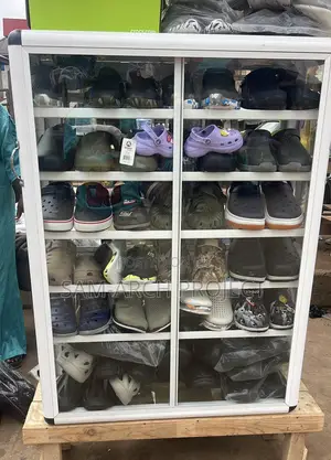 Show Glass