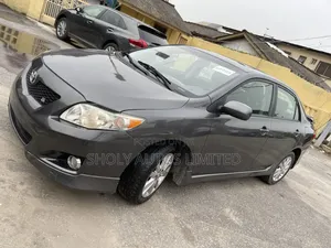 Toyota Corolla 2010 Gray