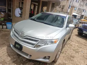 Toyota Venza 2011 Silver