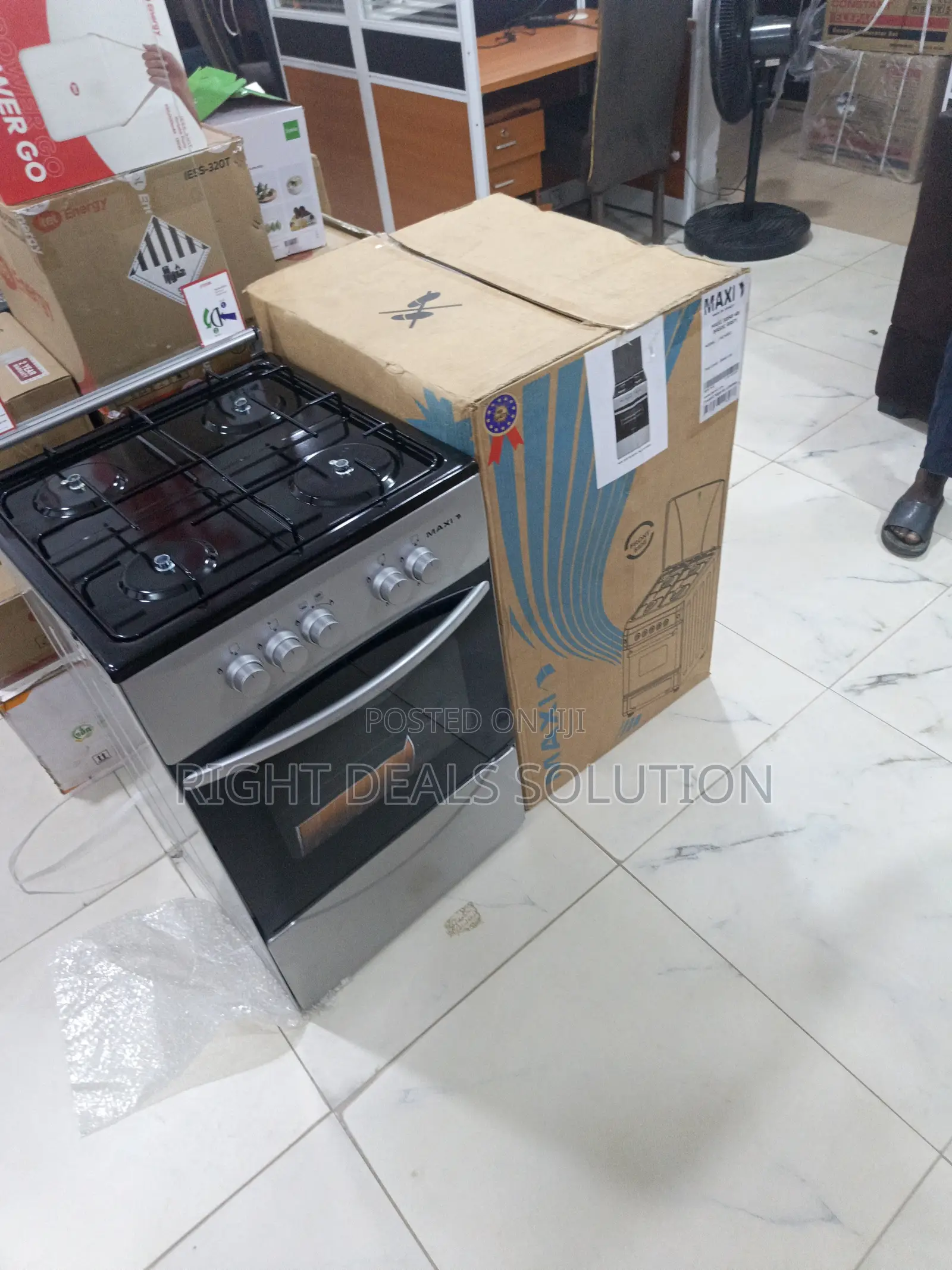 Efficient Gas Cooker With Oven