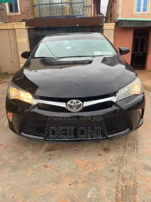 Toyota Camry SE w/Special Edition Pkg (2.5L 4cyl 6A) 2016 Black