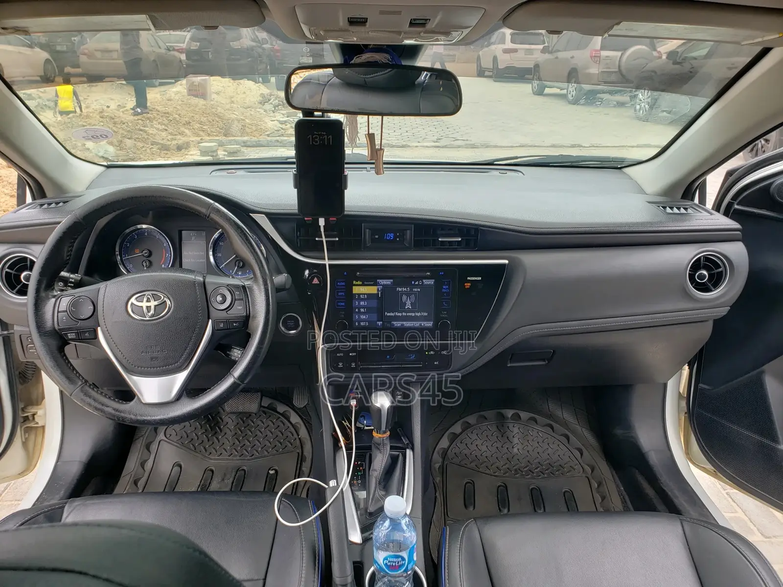 Toyota Corolla 2017 White
