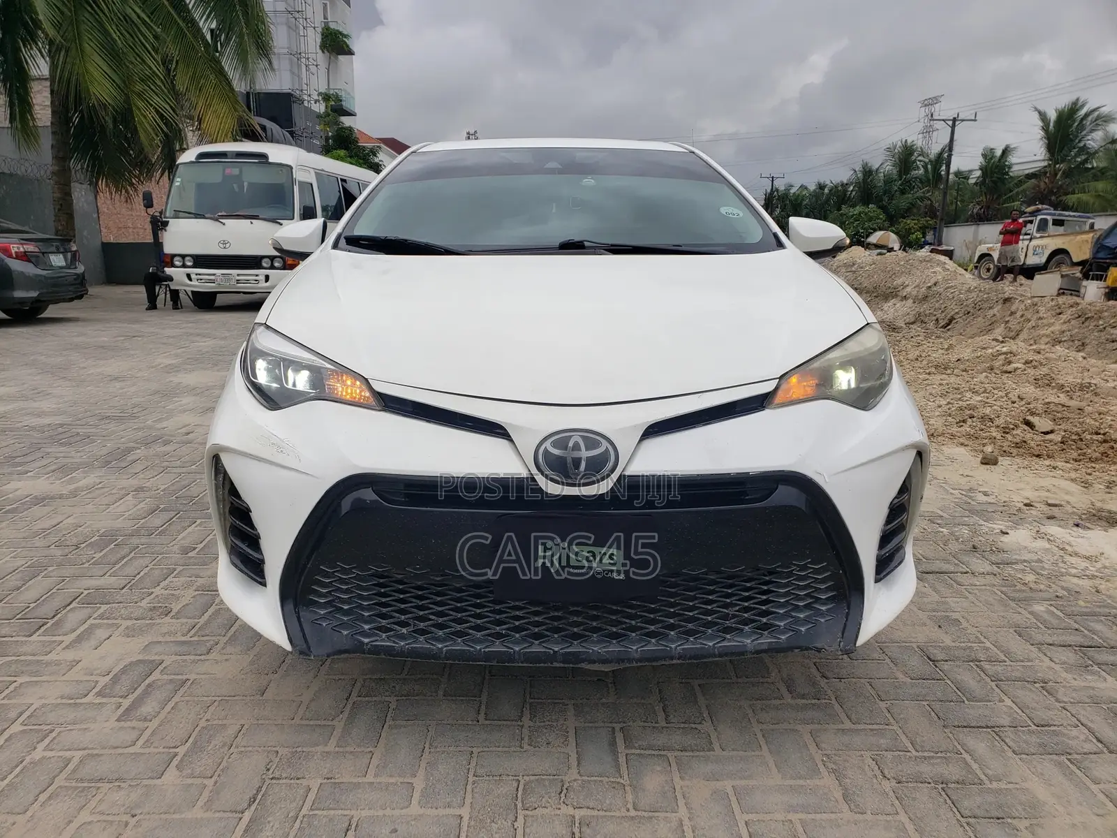 Toyota Corolla 2017 White