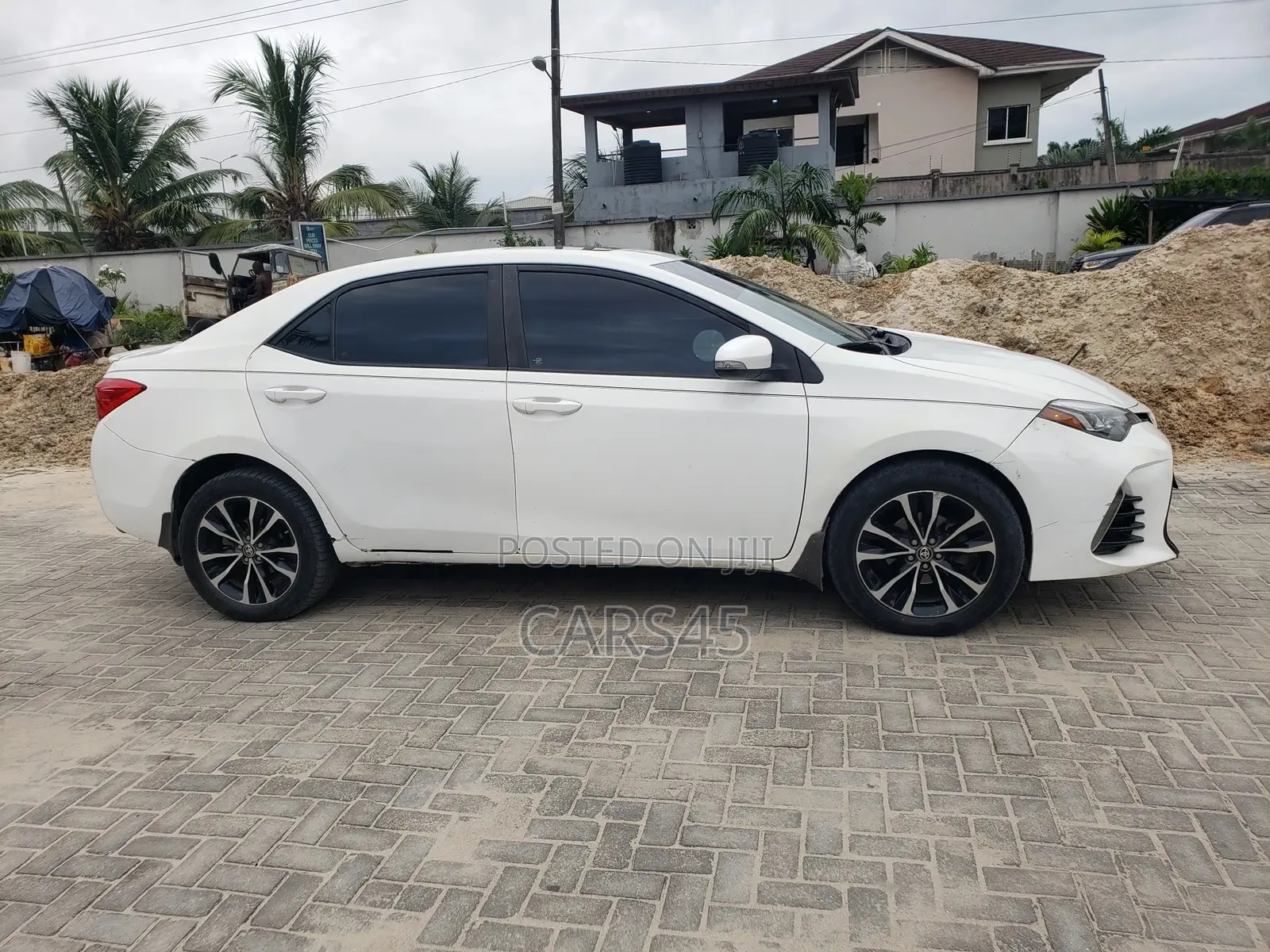Toyota Corolla 2017 White