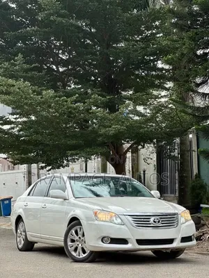 Toyota Avalon 2008 White