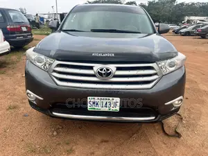 Toyota Highlander Limited 2011 Gray