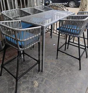 Best Quality Rattan Barstool Set