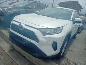 Toyota RAV4 2023 White