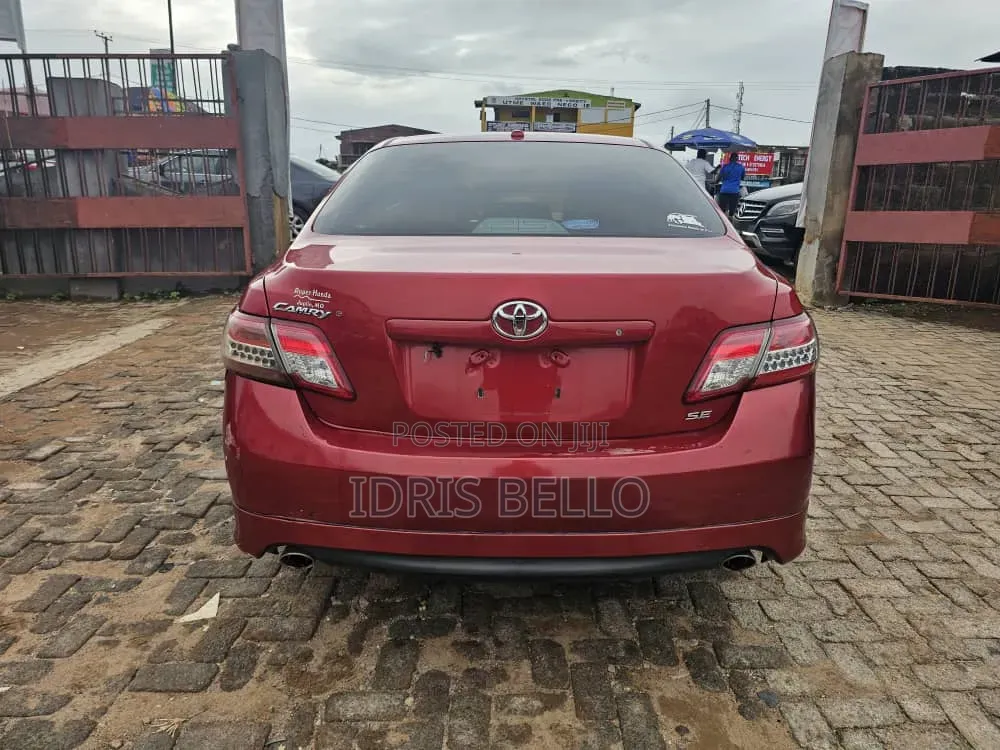 Toyota Camry 2010 Red