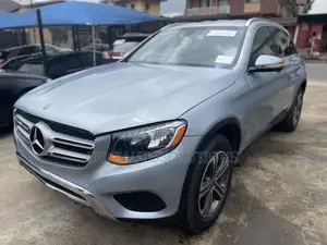 Mercedes-Benz GLC-Class 2017 Blue