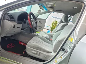 Toyota Camry 2010 Silver