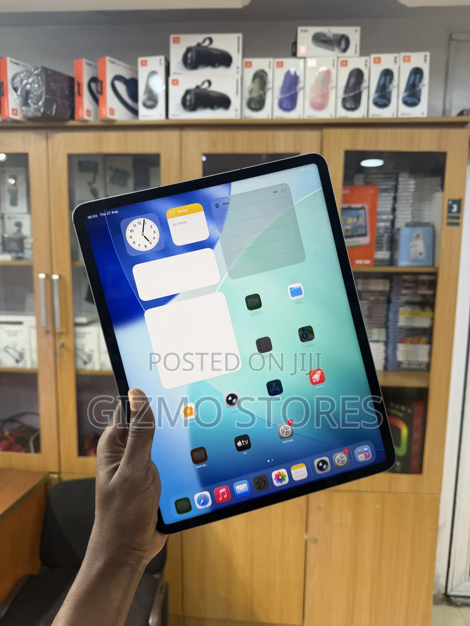 Apple iPad Pro 12.9 (2022) 128 GB Gray