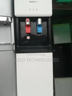 Hot and Cold Water Dispenser With Fridge