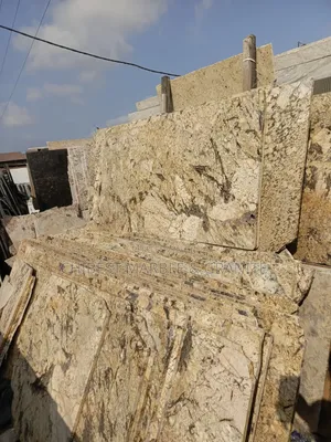 Granite Slabs for Steps and Kitchen Cabinets and Countertops