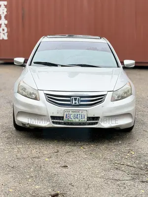 Honda Accord Sedan EX Automatic 2011 Silver