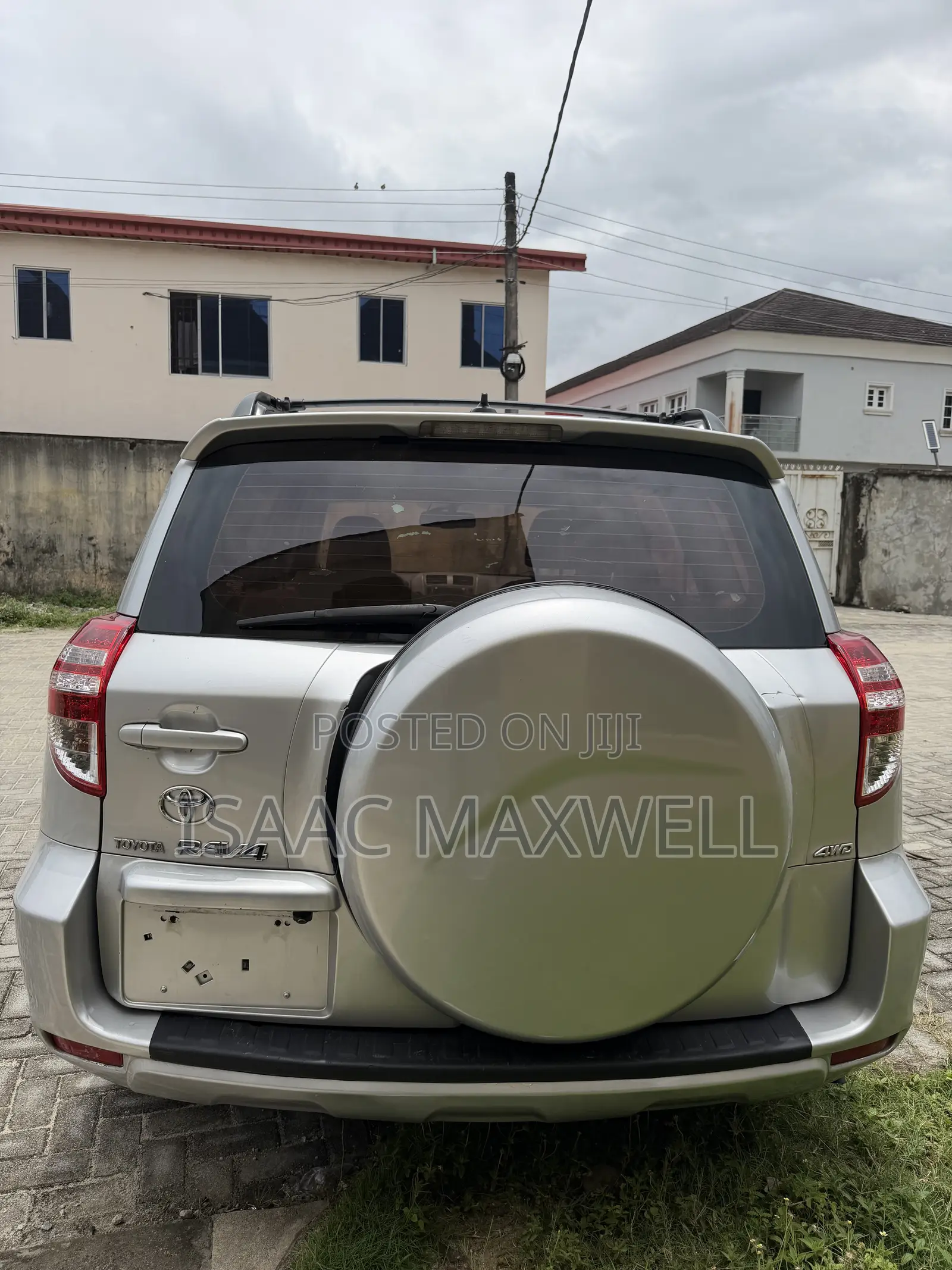 Toyota RAV4 2010 Silver