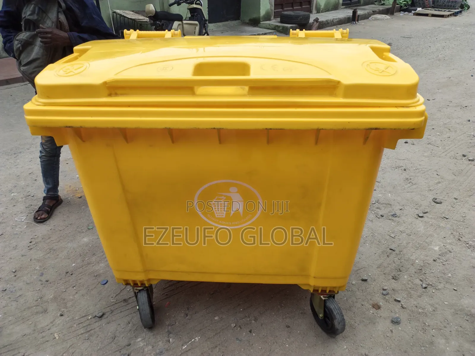 660L Industrial Waste Container